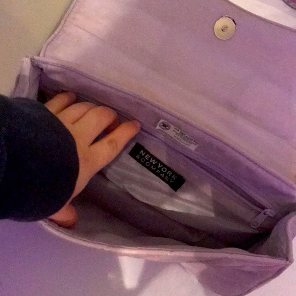 Purse - Picture 2 of 3